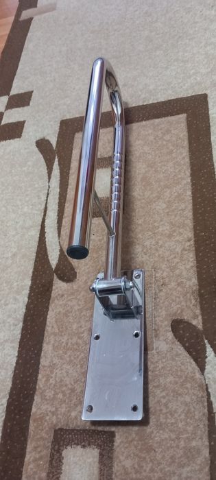 Bara sprijin baie persoane dizabilitati