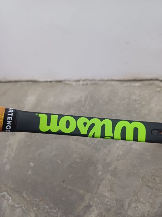 Rachetă Tenis Wilson Blade 100UL V7.0 (265g) – Stare Foarte Bună