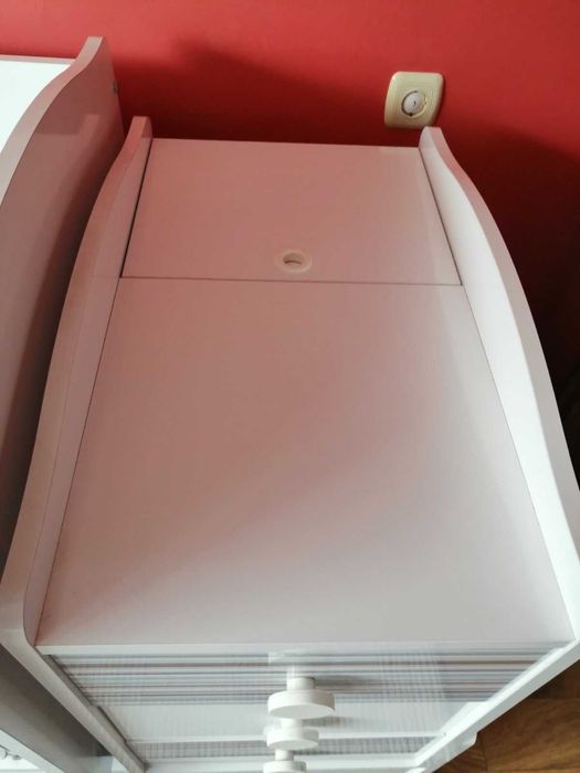 Комбинирана детска кошара, легло 165/70,скрин,матрак за кошарата110/70