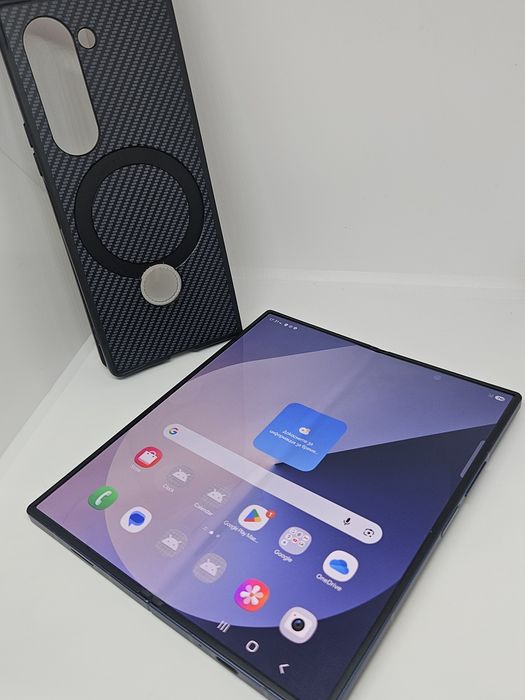 Samsung Galaxy Z Fold 6 5G 256GB 12RAM Navy Blue 94% Battery 427 Цикъла