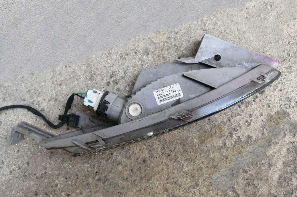 semnalizatoare Opel Astra J facelift 100 lei