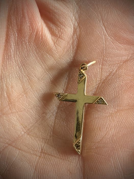 Pandantiv Cruce din Aur 14K – 2.1 g (3 x 2 cm)