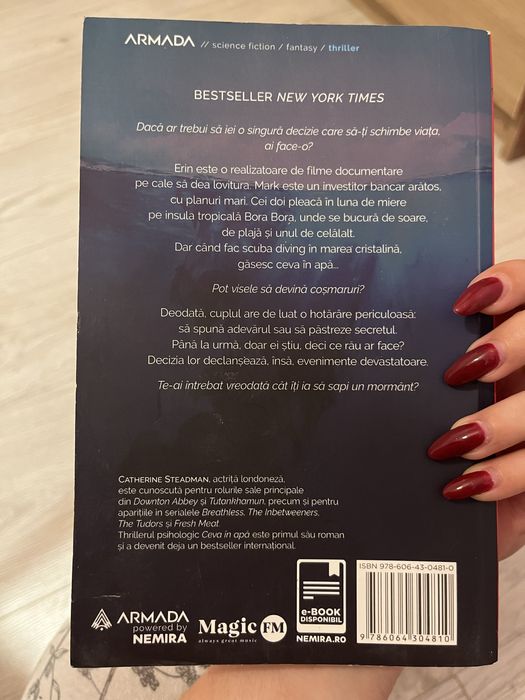 Catherine Steadman - Ceva in Apa