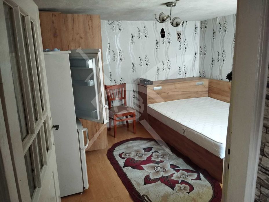 Дава се под наем Етаж от къща в Варна, Погреби - 50 кв.м за 200 € - Снимка #2