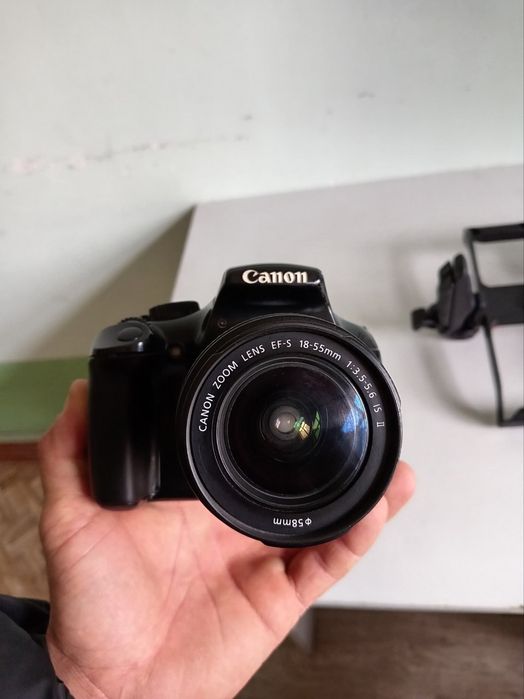 Canon Foto Aprat Holati Yaxshi  O'rganuvchilarga Qulay