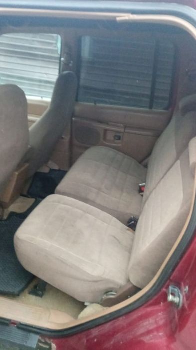 Обменяю авто Ford explorer