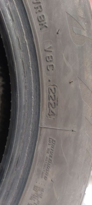 Vând 4 anvelope 205/55/16 Bridgestone