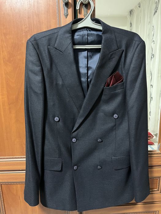 Костюм сатылады двойка