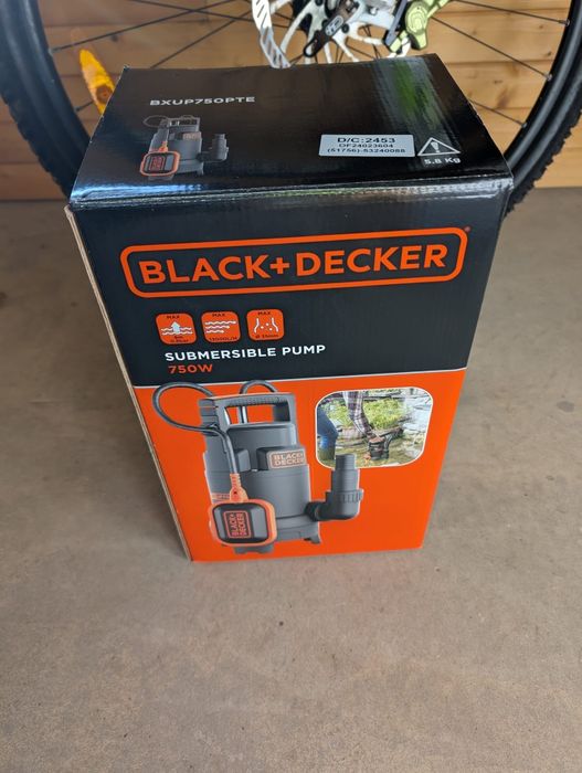 Pompa submersibila Black&Decker BXUP750PTE – nouă
