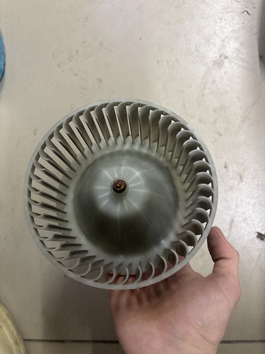 Продам моторчик печки