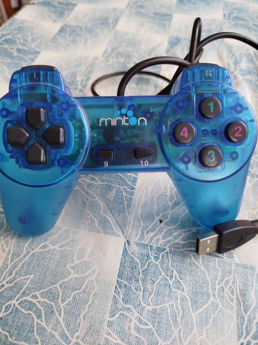 Продается игровой жостик.