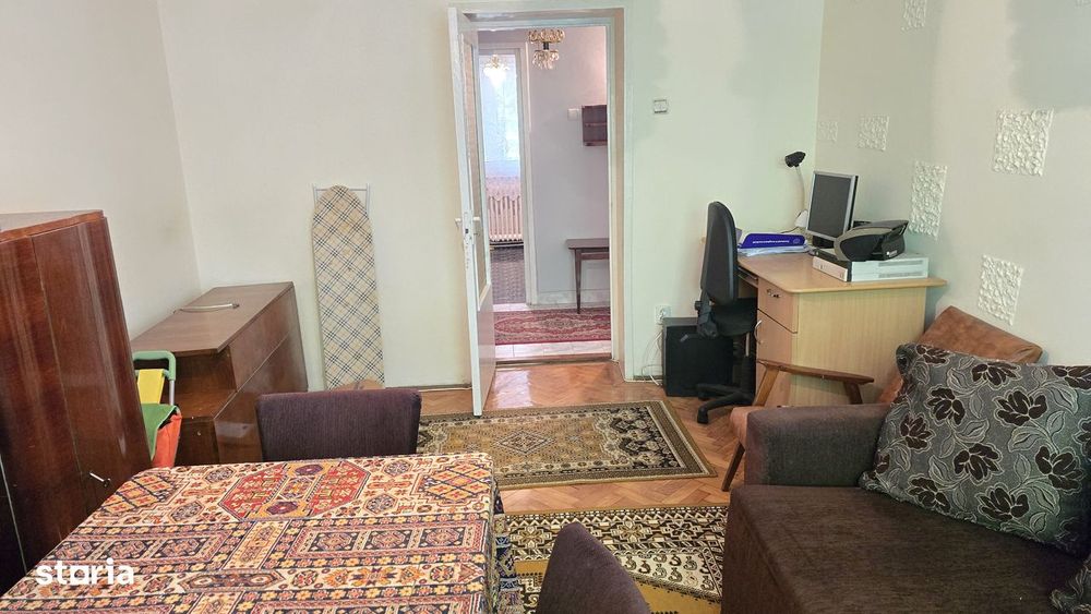 Vand apartament cu 3 camere decomandat in Deva, George Enescu etaj 1,