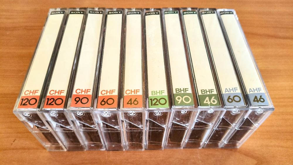 10 -  Аудиокассет SONY