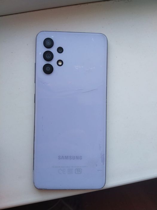 Продам смартфон самсунг а32 90 Гц
