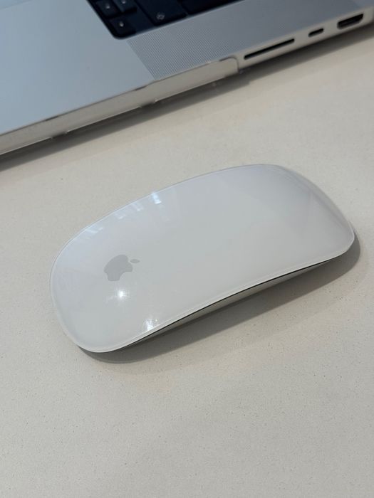 Продам мышь magic mouse 2