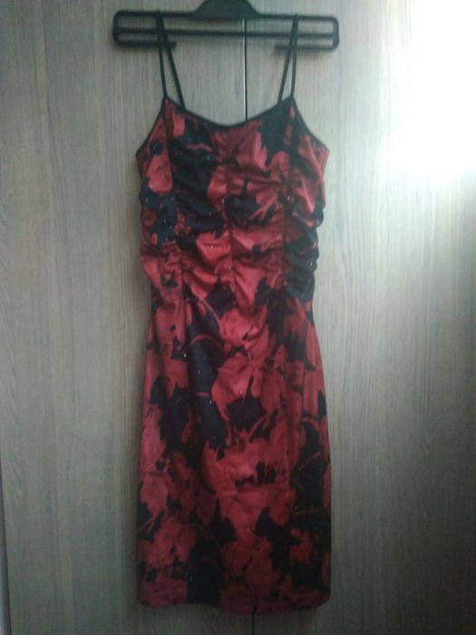 Прекрасна официална рокля Kensol в отлично състояние