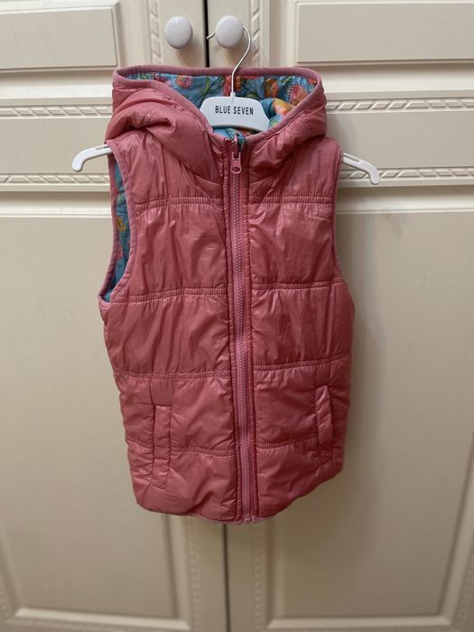 Платье, пальто и жилетка для девочки