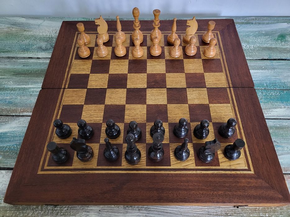 #5 Стар  Шах и табла