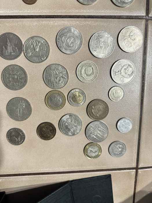 Продам монеты  разные