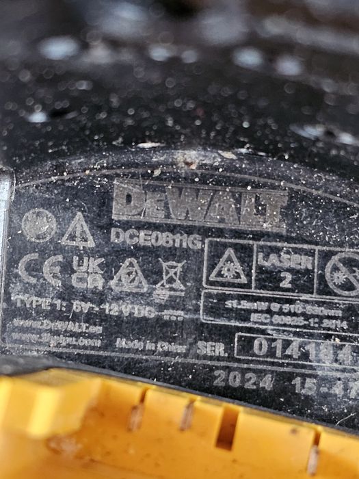 Laser dewalt cu linii verzi dce0811g