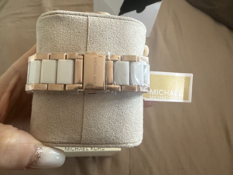 Часовник Michael Kors MK5896 и MK5775 НОВИ