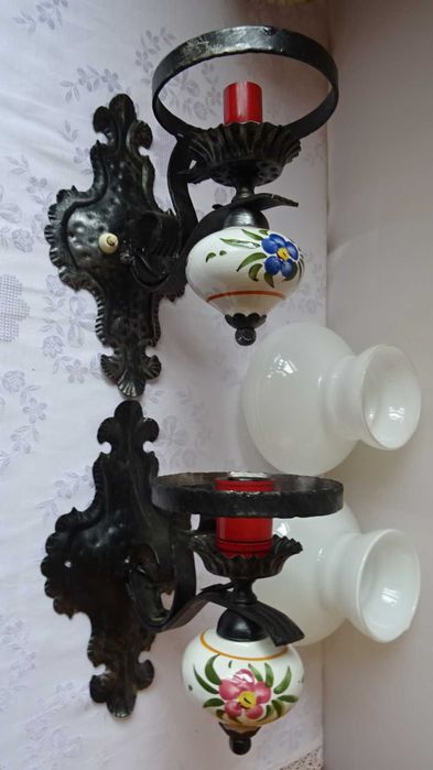 Два вентидж стенни лампи (аплици) от ковано желязо