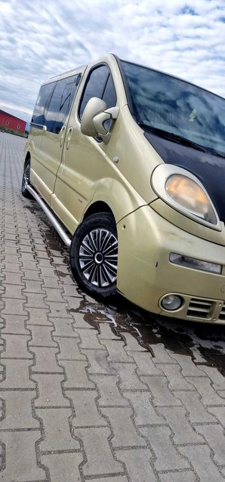 Opel vivaro motor 2.5