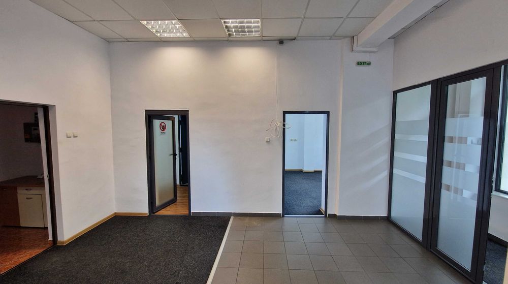 Spatiu comercial 105mp