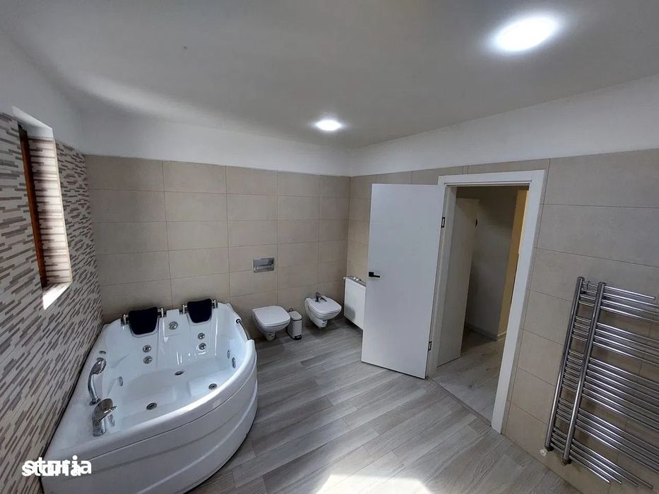Vilă deosebită de vânzare – Prelungirea Ghencea, zona Mărăcineni!!
