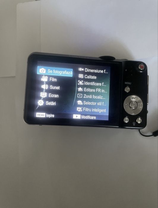 Samsung WB600 12 mpx 15x zoom optic, afisare data si ora pe poze.
