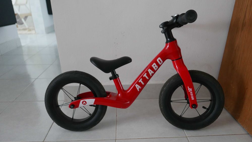 Vand Attabo Brisk 12" Rosu - Copii - Biciclete Echilibru