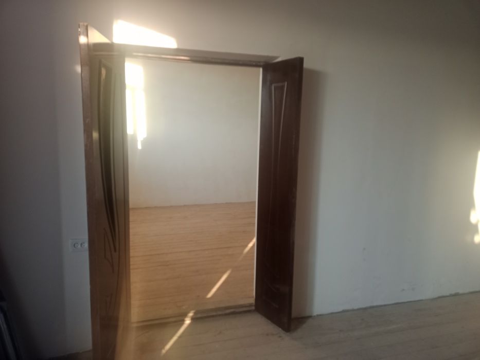 Жой сотилади  телесентр йонида