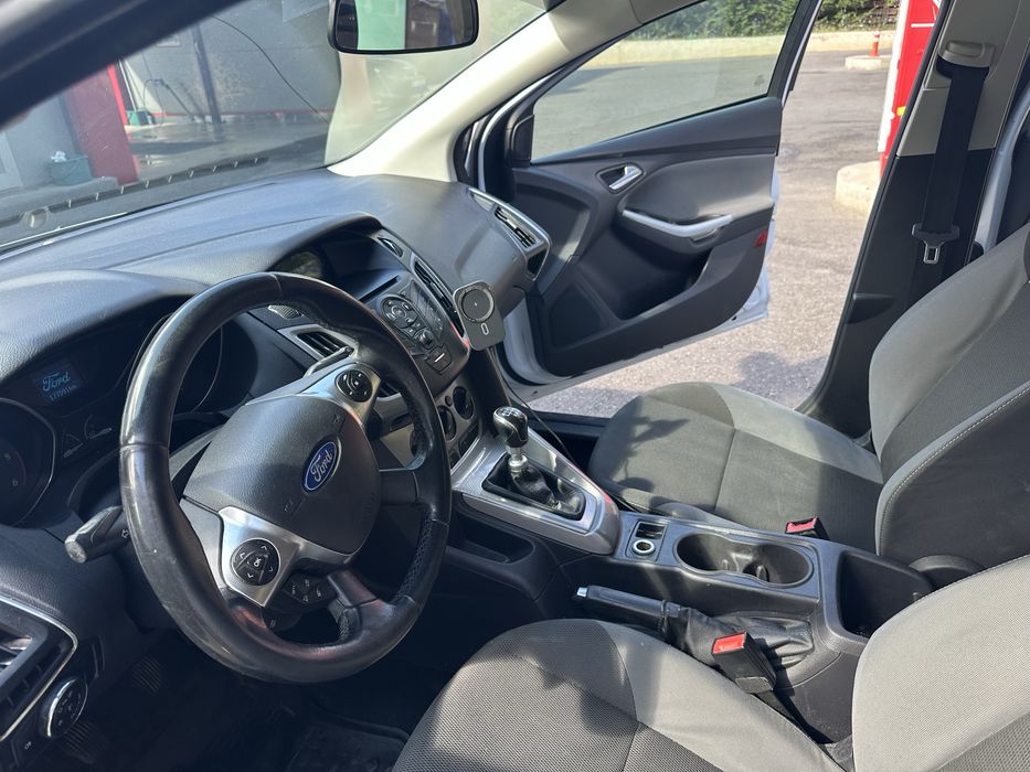 FORD Focus 2012 — imagine 5