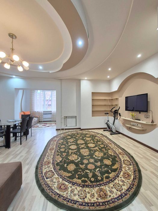 Сдается 3х комн квартира на Ойбеке, Grand Mir Hotel