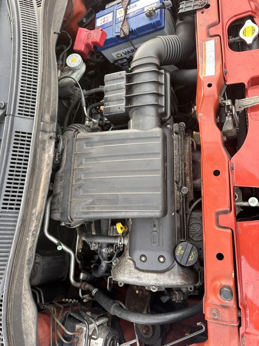 Dezmembrez Suzuki Swift