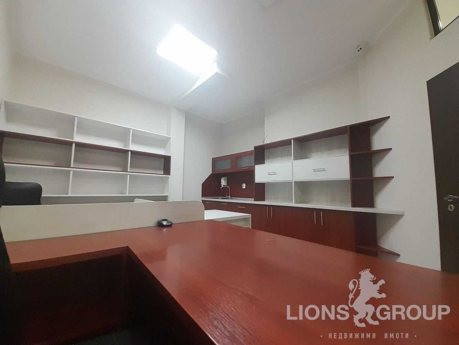 Офис, 55кв., Базар Левски!