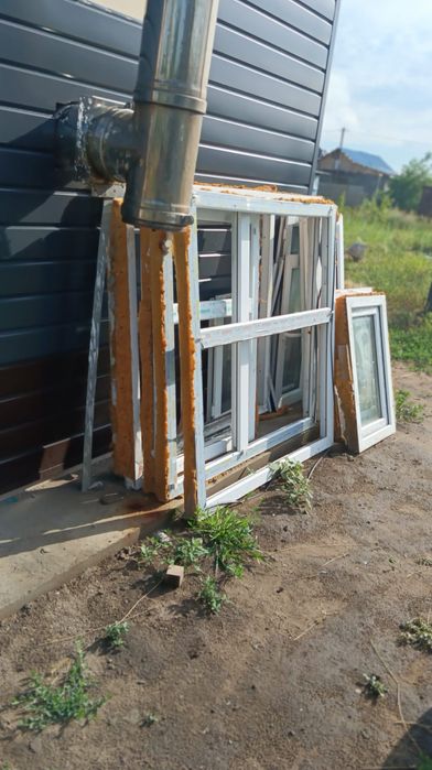 Продам раму пластиковые окна бу