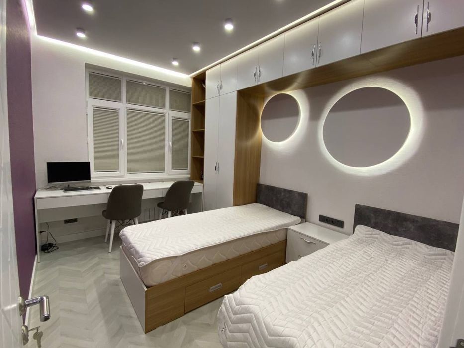 3 х комнатная махтумкули Голден хаус