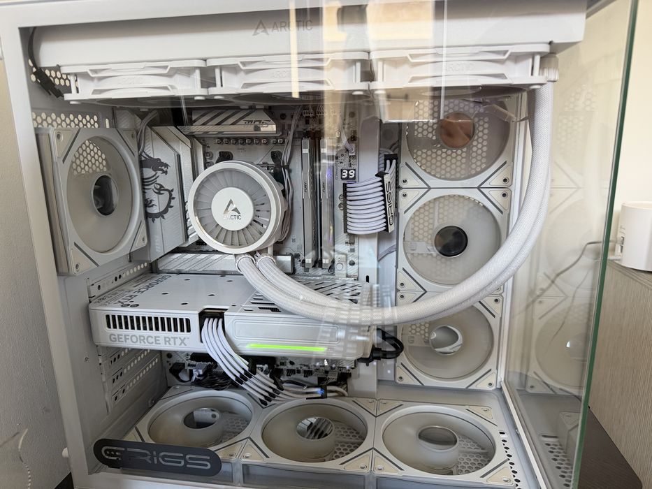 Гейминг конфигурация Ryzen 7 7800X3D / RTX 5060 Ti 16GB / 32GB DDR5