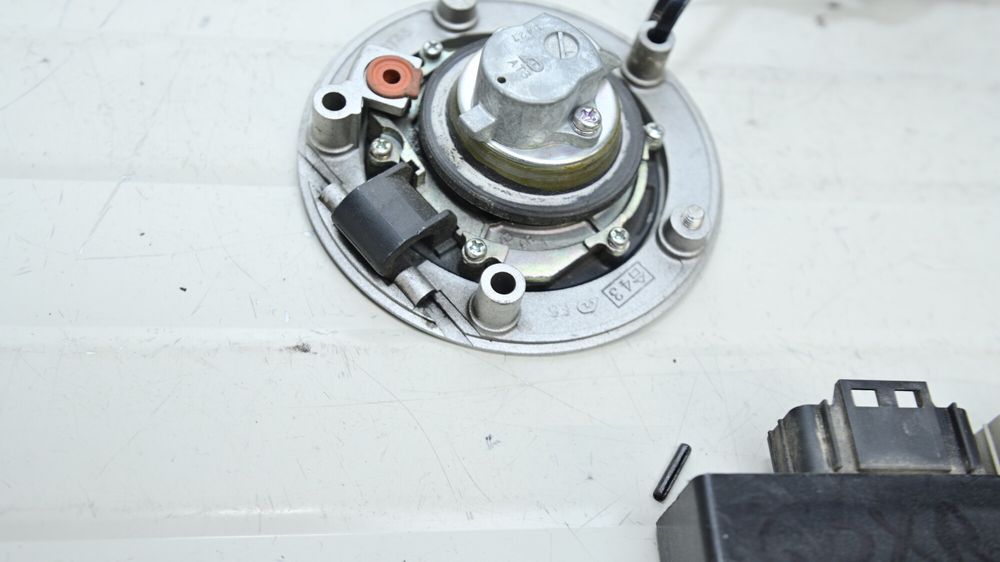 Suzuki GSXR 750 2011 - 2017 L1 - L7 Set Contact Chei Calculator ECU