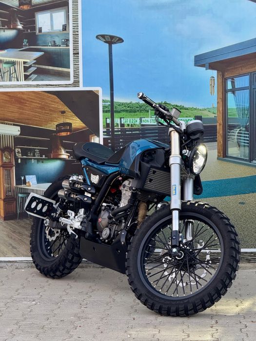 Motocicleta 125 cc Mondial