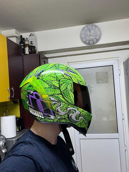 Casca integrala ICON deosebita si casca integrala Nolan N87