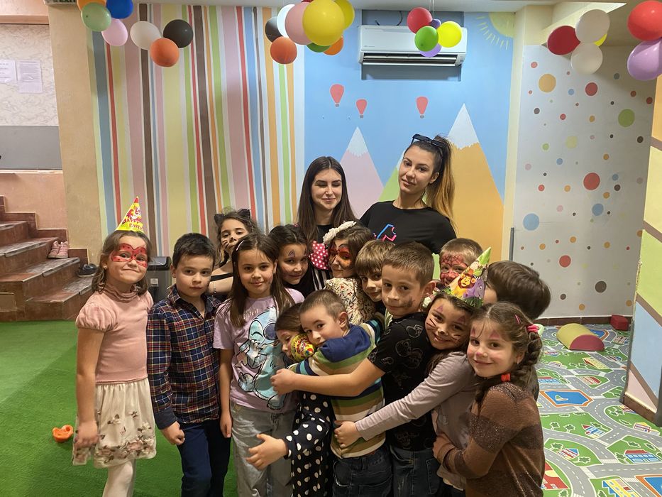 Парти агенция ИНИ-МИНИ | Аниматор | Украса | Фотограф