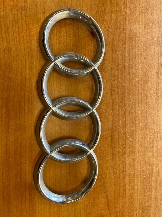 емблема предна Audi A8 2004-