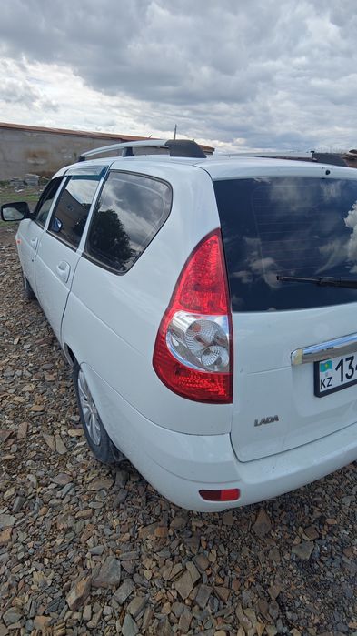 Продается приора универсал