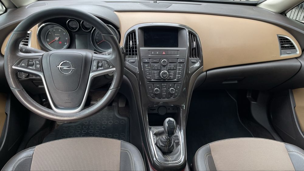 Opel Astra J  1.7Cdti Sports Tourer