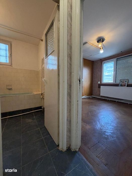 Vanzare apartament 2 camere, in Galati, Tiglina 1, centrala proprie