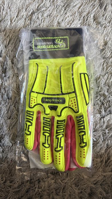 Manuși de protecție si impact HexArmor Riglizard