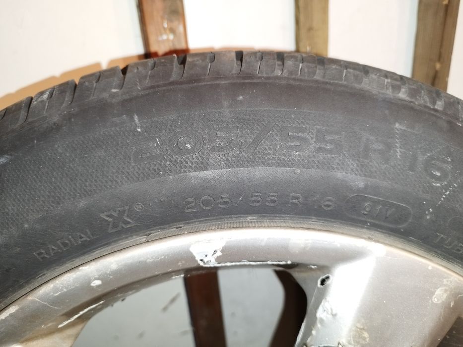 Гума с джанта за кола 205/55/16