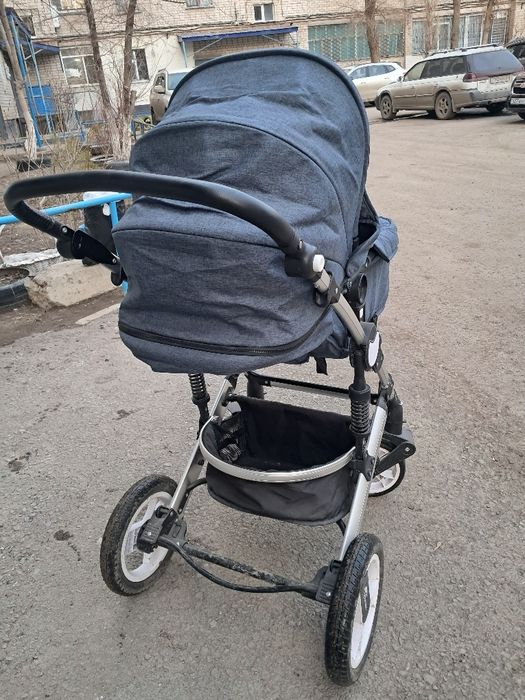 Продам детскую коляску